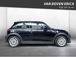 MINI Cooper 1.5 Essential Automaat Cruise Clima Navigatie Carplay