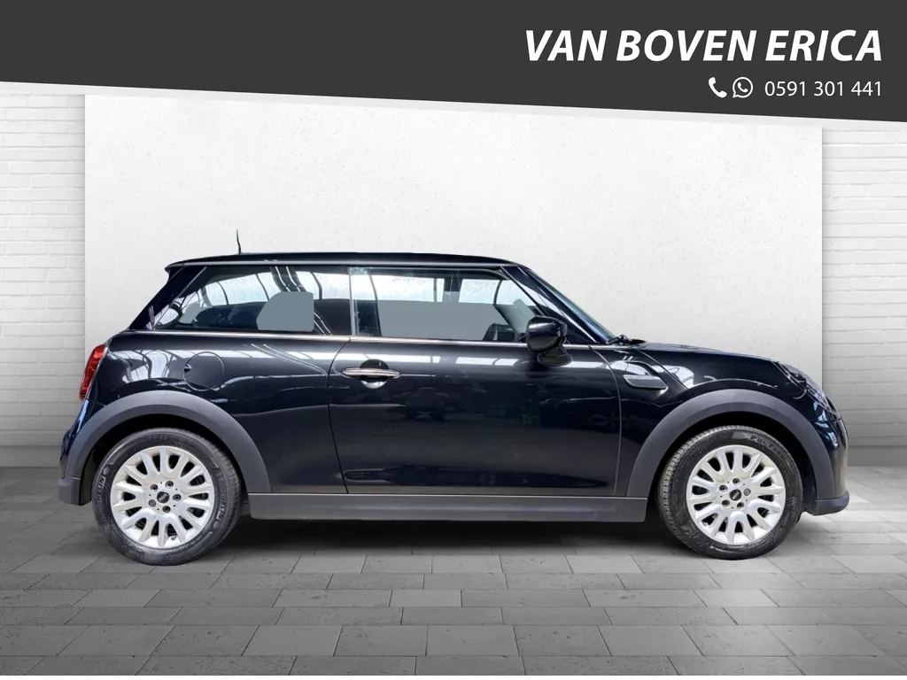 MINI Cooper 1.5 Essential Automaat Cruise Clima Navigatie Carplay
